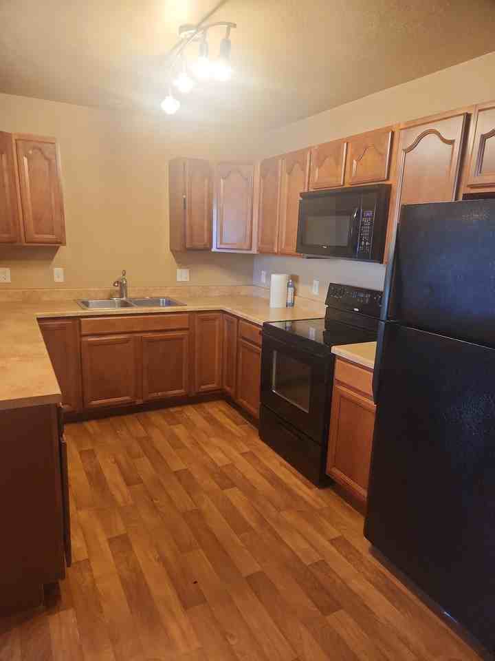 219 Centennial Dr #5 - Photo 2 of 13