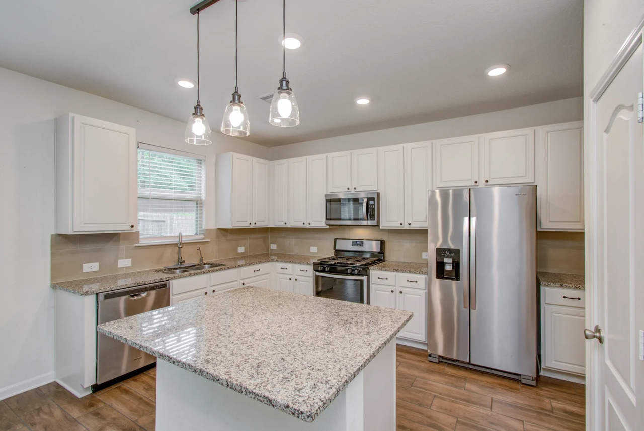 2107 Parnevik Pl #NA - Photo 2 of 37
