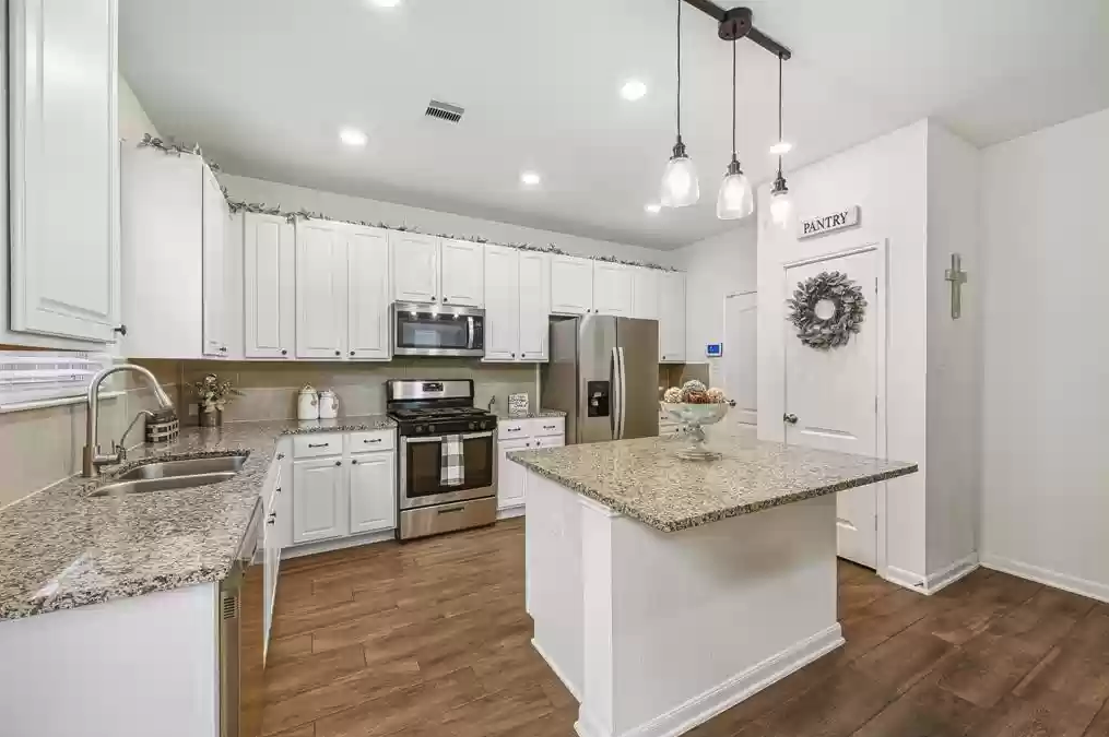 2107 Parnevik Pl #NA - Photo 3 of 37