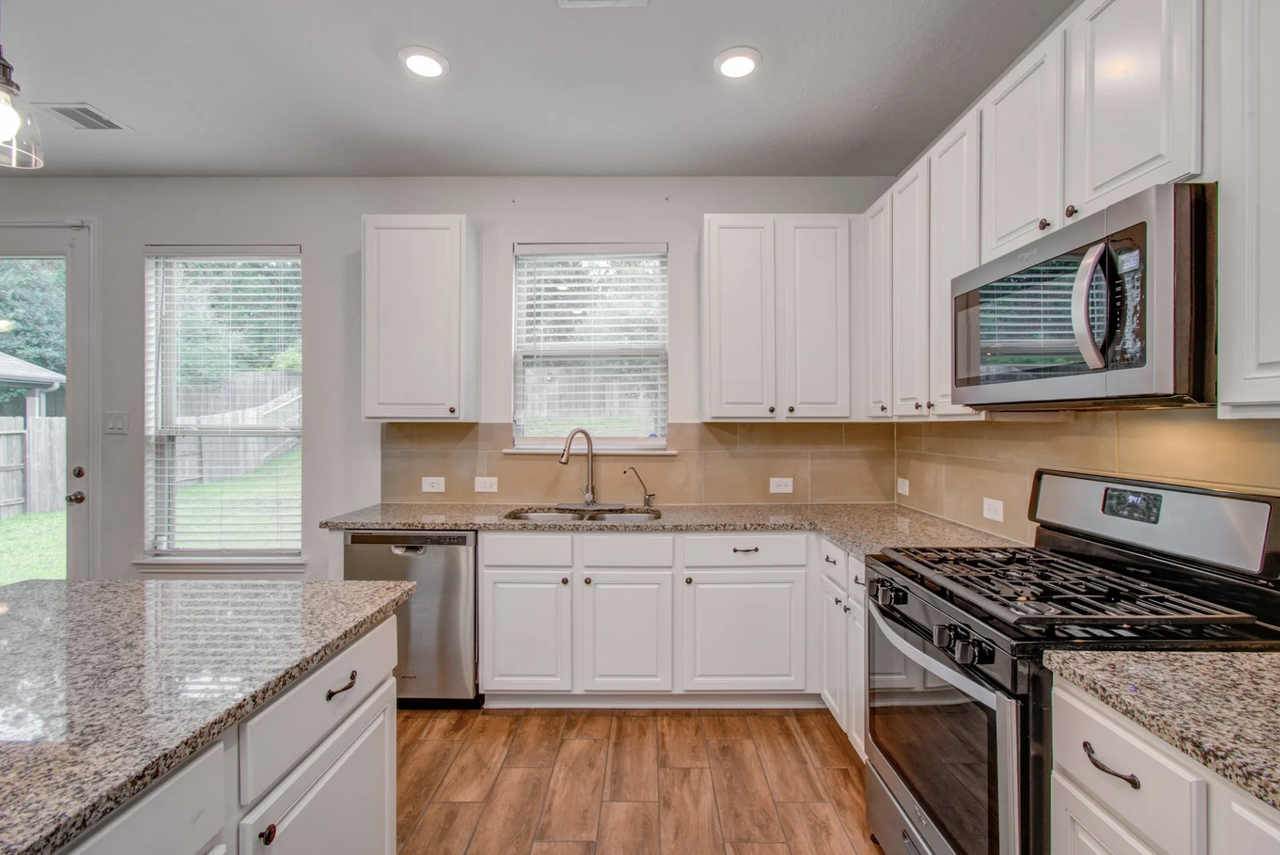 2107 Parnevik Pl #NA - Photo 7 of 37