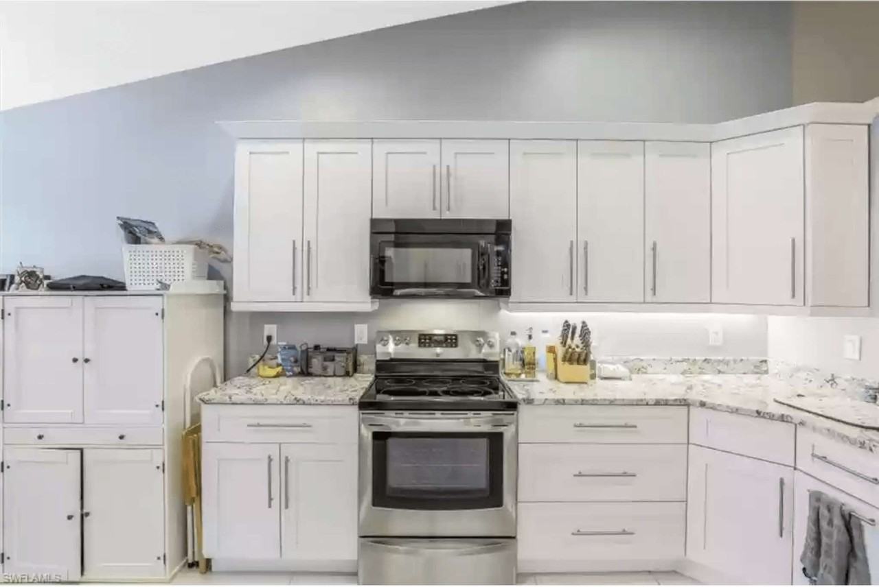 8511 Ibis Cove Cir #NA - Photo 3 of 17