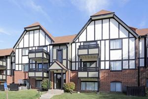 featured image of 10505 Evans Plz