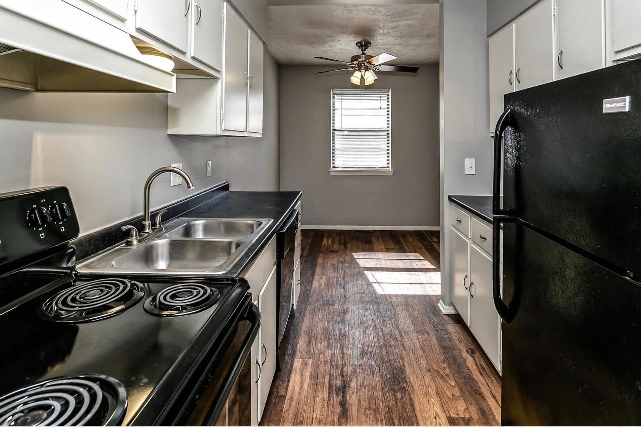 Terrace Garden Townhomes - Photo 3 of 40