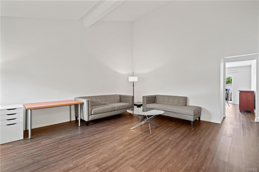 17 Camphor S - Photo 3 of 8