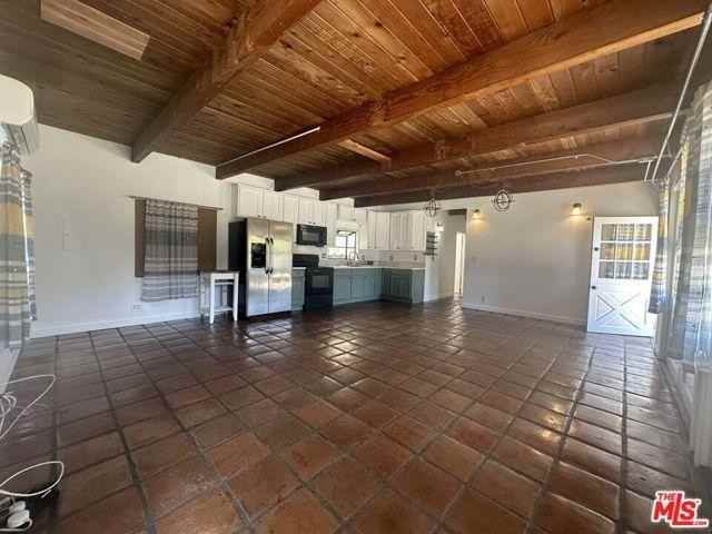 1710 Topanga Skyline Dr #5