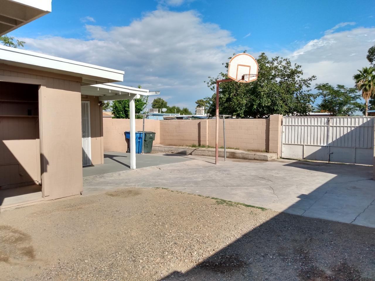 138 W Mossman Street - Photo 3 of 5