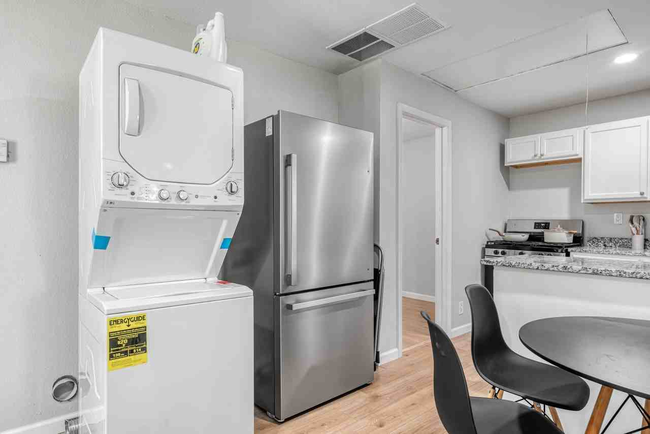 E Humbolt St - Photo 4 of 9