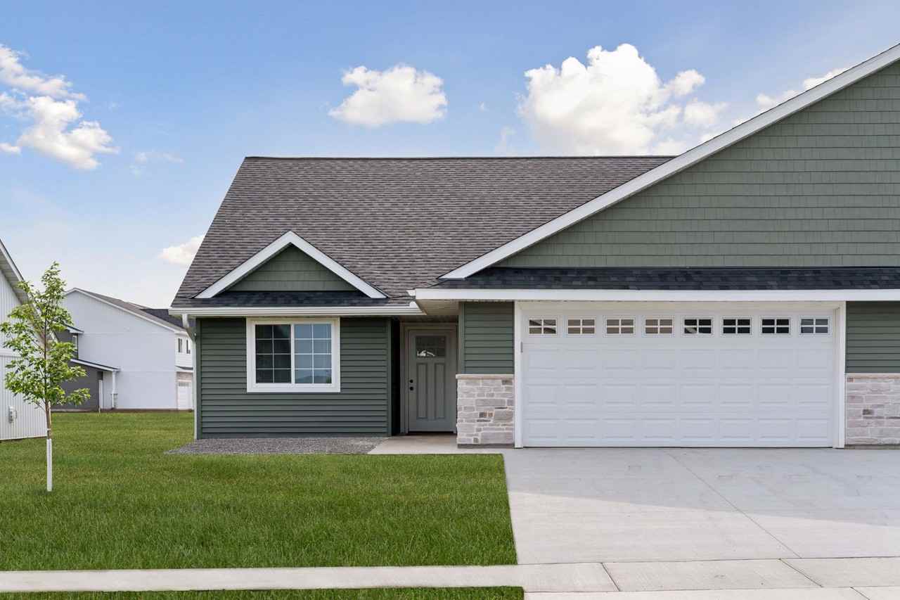 510 South Division Street - Photo 2 of 42