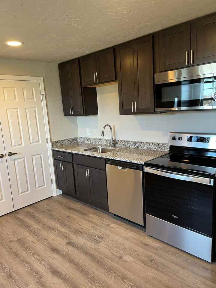 3533 Messersmith Rd - Photo 2 of 50