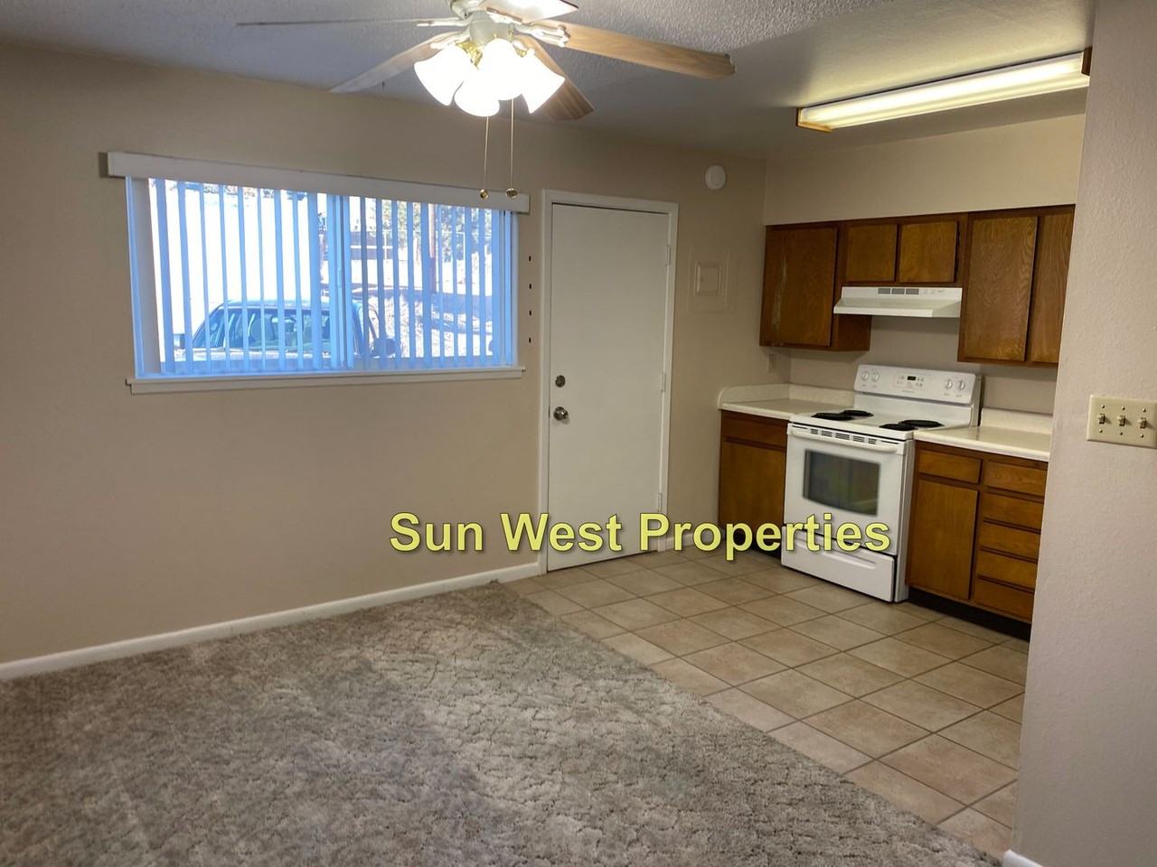 Dustin Ave. N. 2400 - Photo 6 of 22