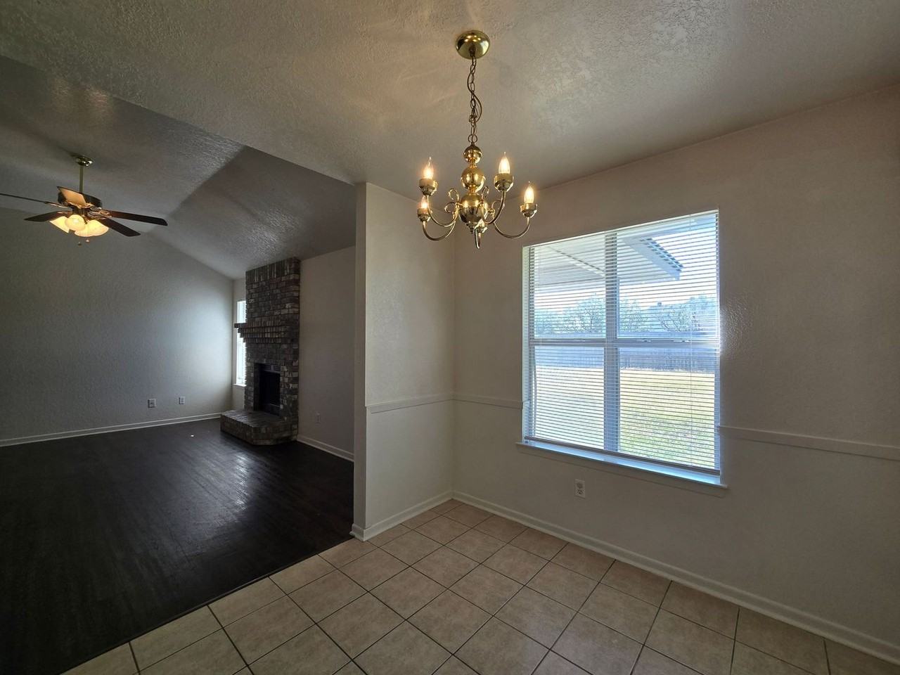 1504 Mamye Jane Dr - Photo 7 of 20