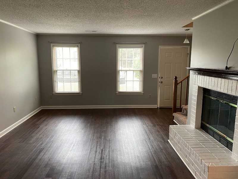 138 Cresent Cir #1 - Photo 5 of 22