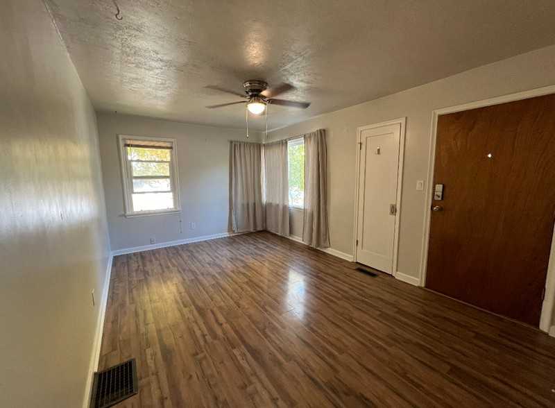 907 Sullivan Rd - Photo 6 of 26