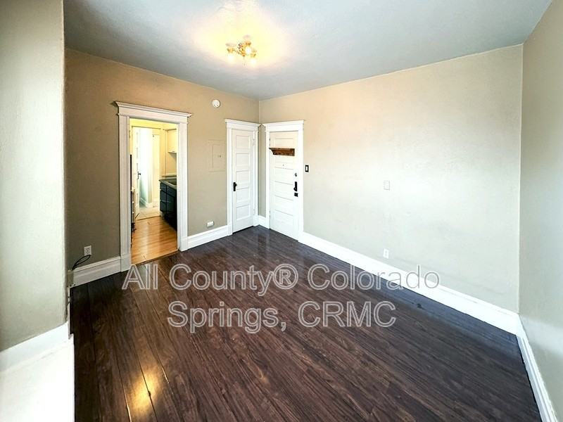 731 N Nevada Ave #5 - Photo 7 of 16