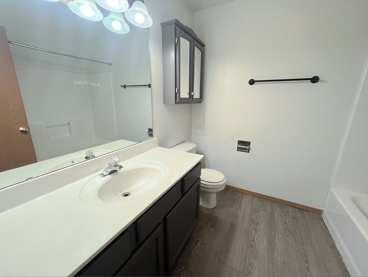 230 Eagle Cir - Photo 5 of 8