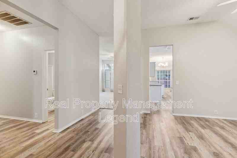 1105 Dove Dr - Photo 3 of 27