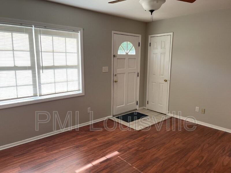4200 Leo Ln - Photo 6 of 9