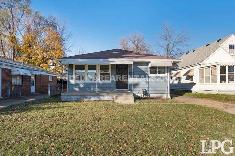 3058 Nebraska Ave - Photo 2 of 32