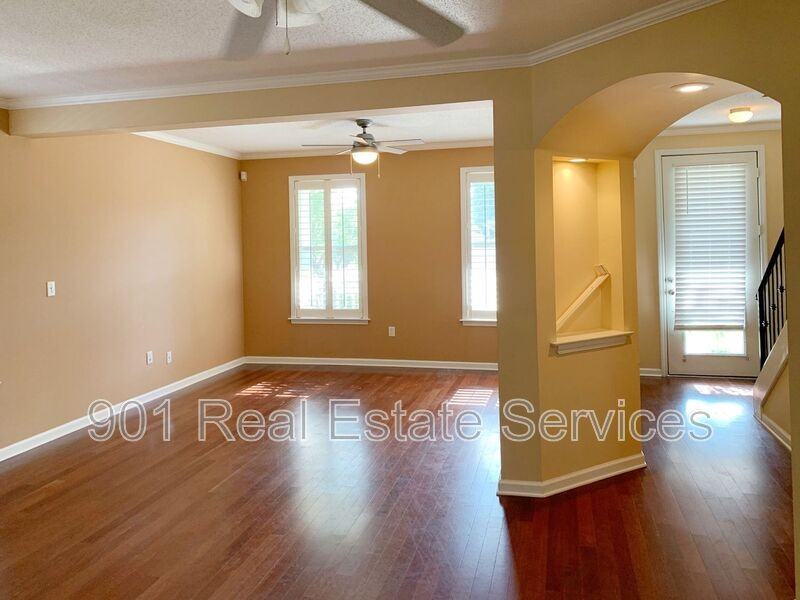 1302 Island Pl E - Photo 5 of 36