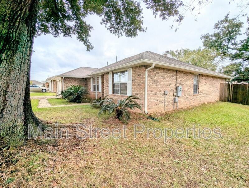 5027 Port St Joe St - Photo 3 of 30