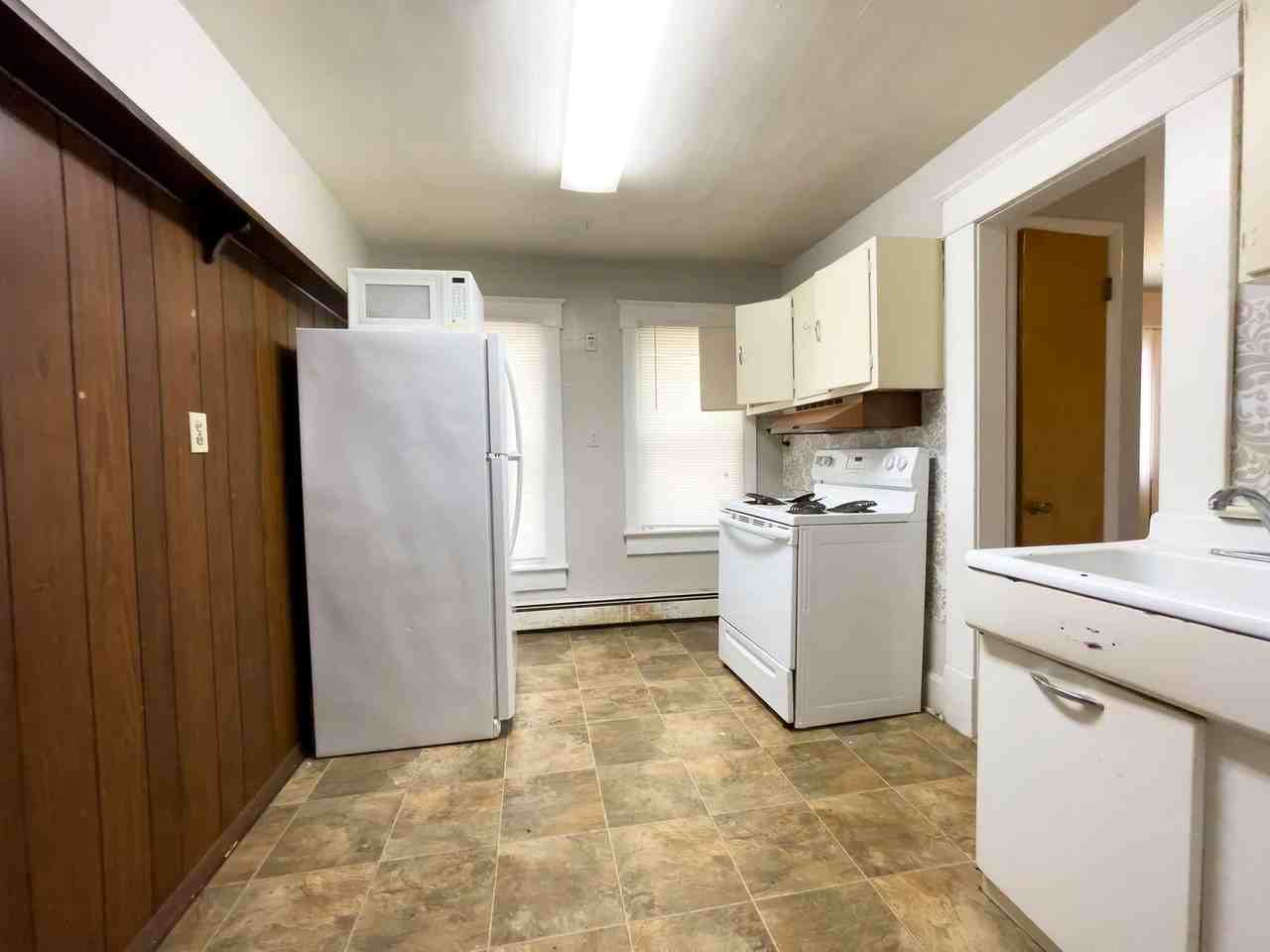 1517 West Main Street #4 - Photo 6 of 8