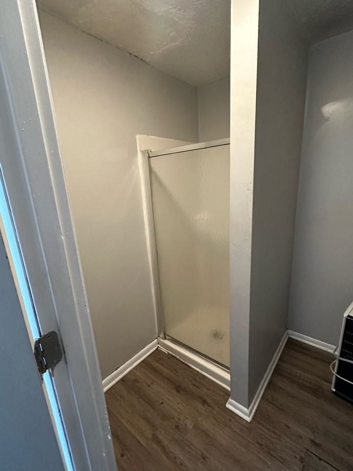 1517 West Main Street #6 - Photo 4 of 10