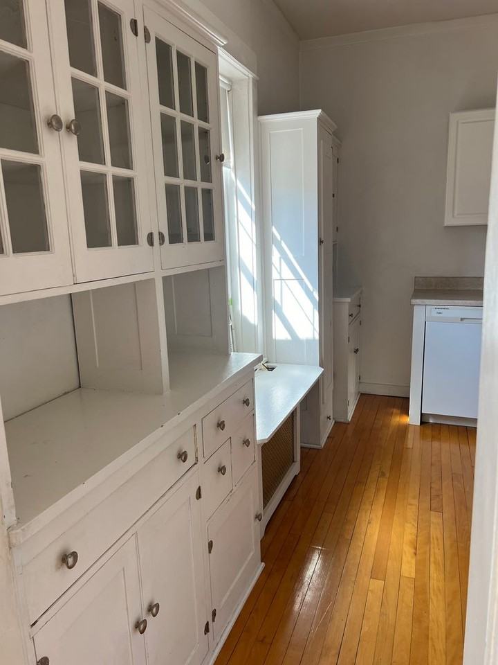 Coventry Court - Photo 6 of 13