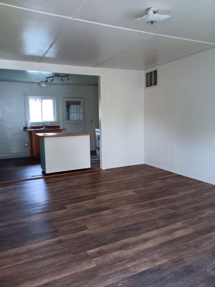 3006 N 2nd St - Photo 4 of 14