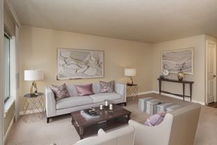 Del Mar Village Apartments - Photo 1 of 1