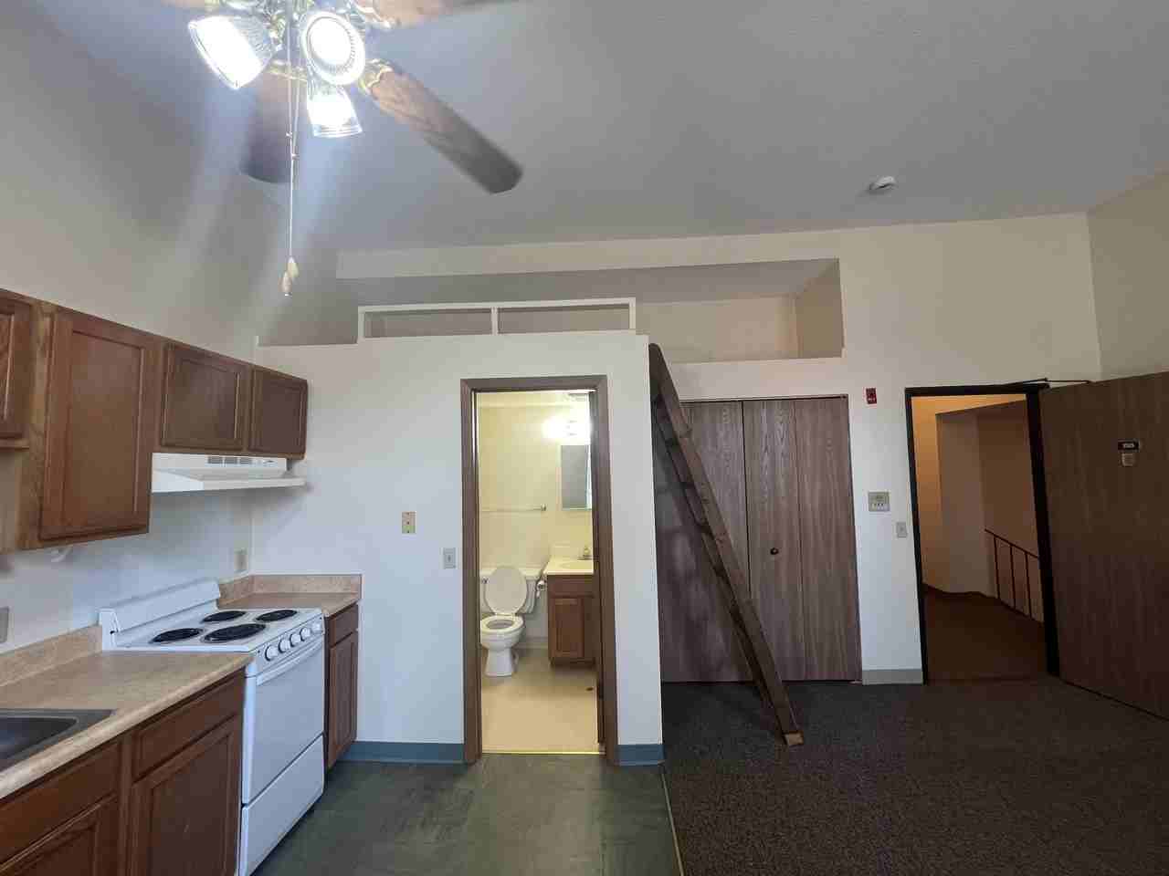 1819 South 5th Street - Photo 2 of 6