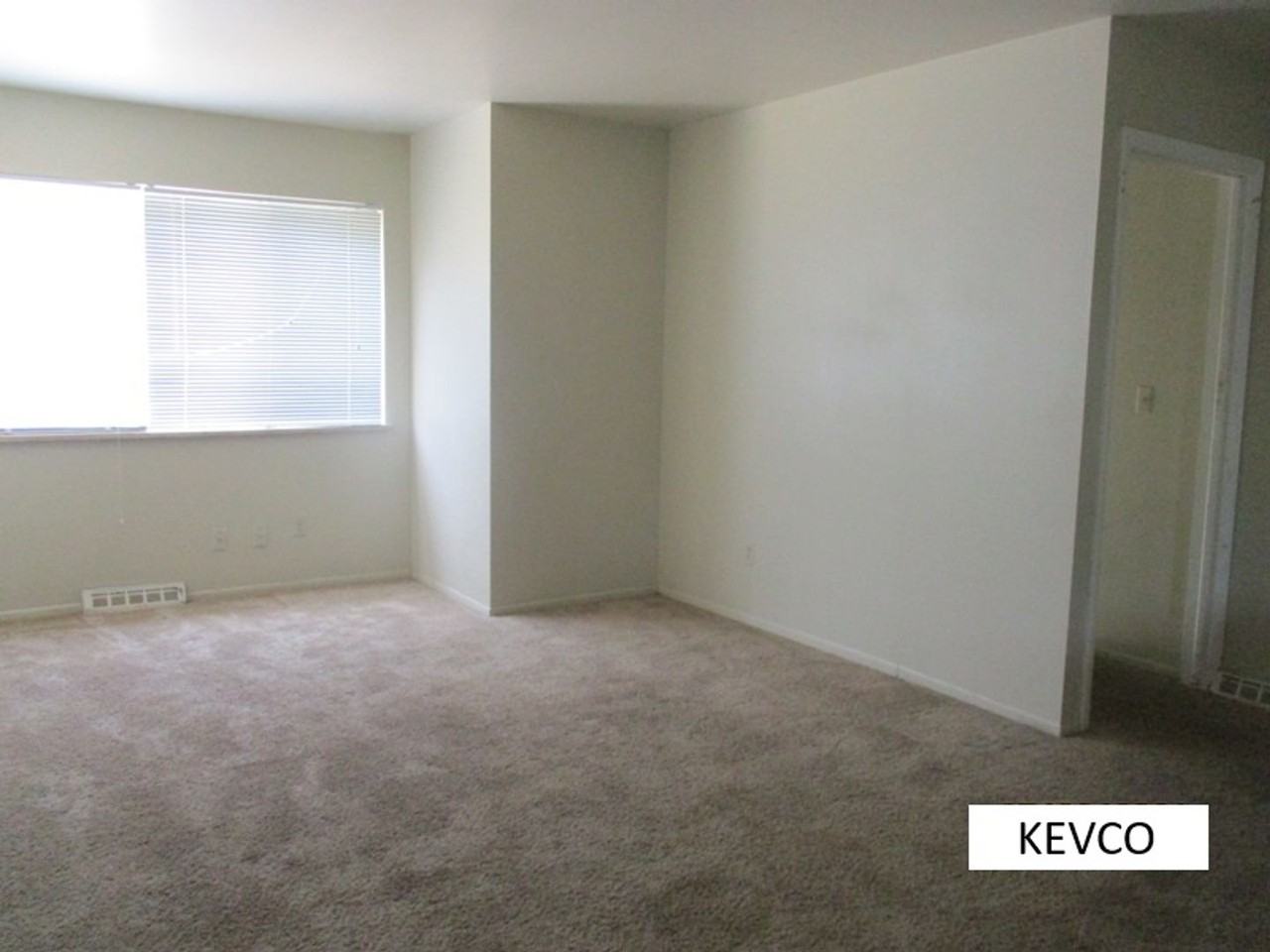 2801-2805 Stanford Rd - Photo 2 of 38