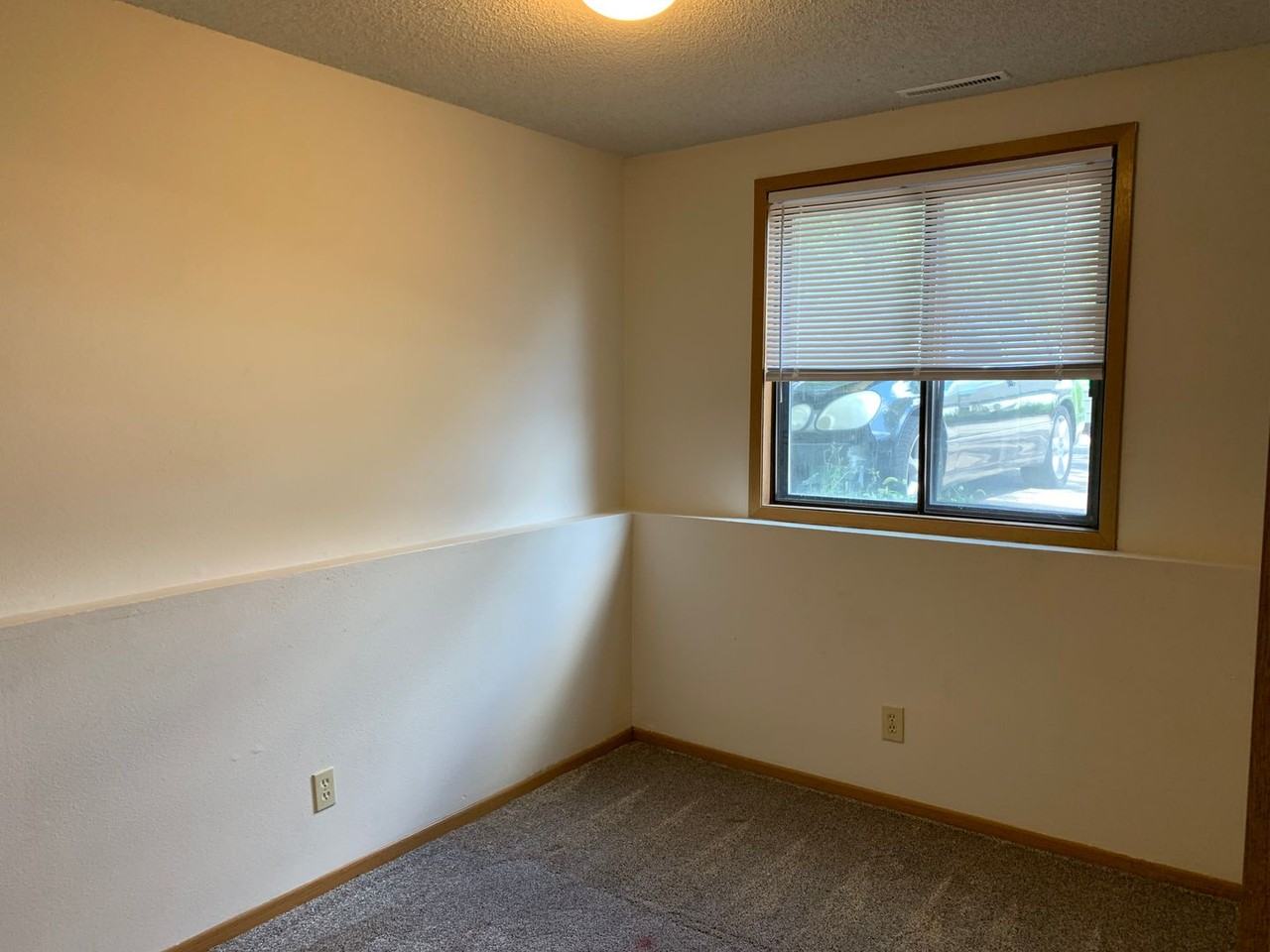 1502 Delaware - Photo 7 of 14