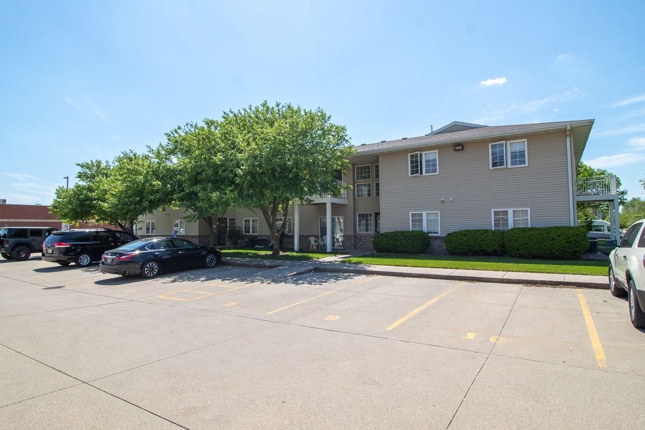 3426 Orion - Photo 2 of 27