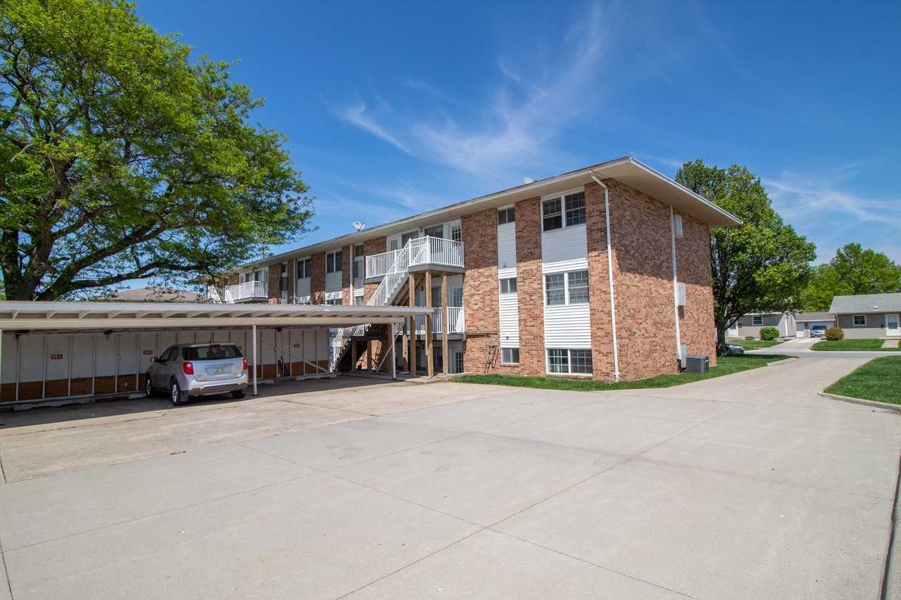 2713 Luther - Photo 2 of 35