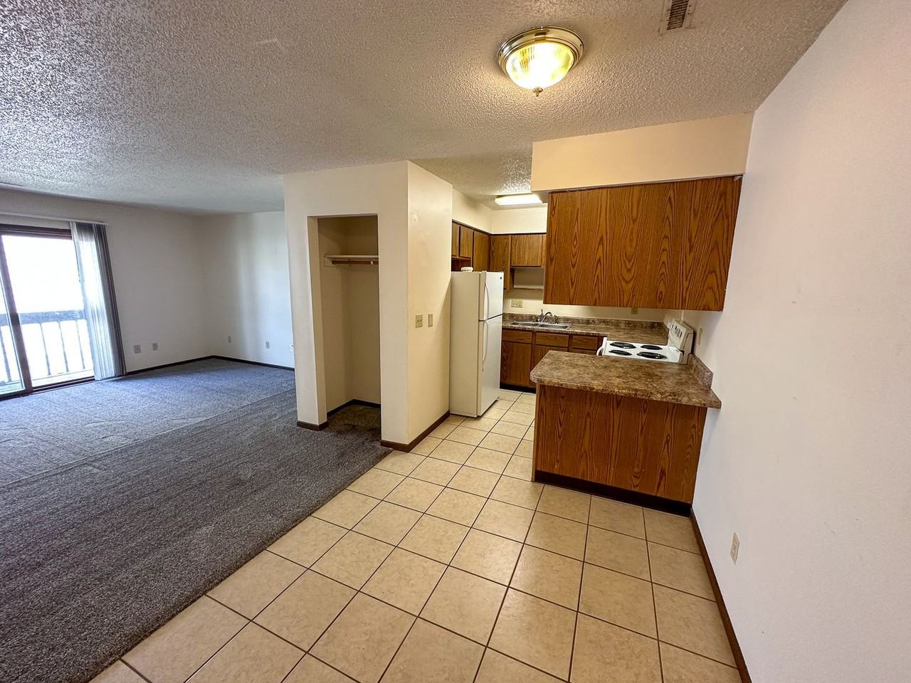 4737 Toronto Street - Photo 3 of 22