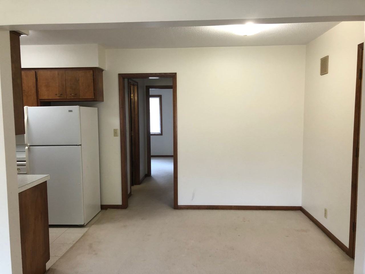 621 9th Street - Photo 4 of 17