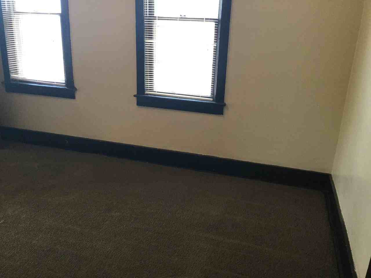 1862 N 13th St - Photo 3 of 8