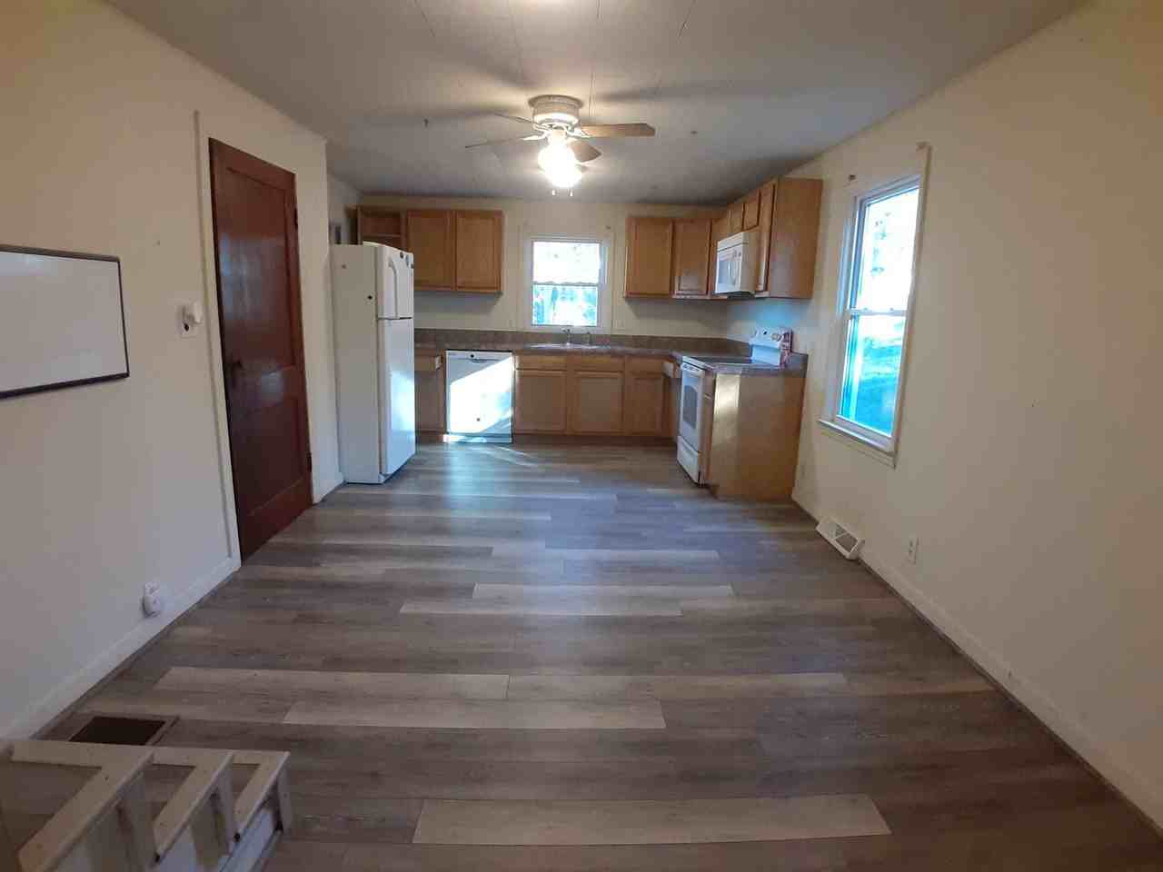 306 8th Ave - Photo 3 of 15