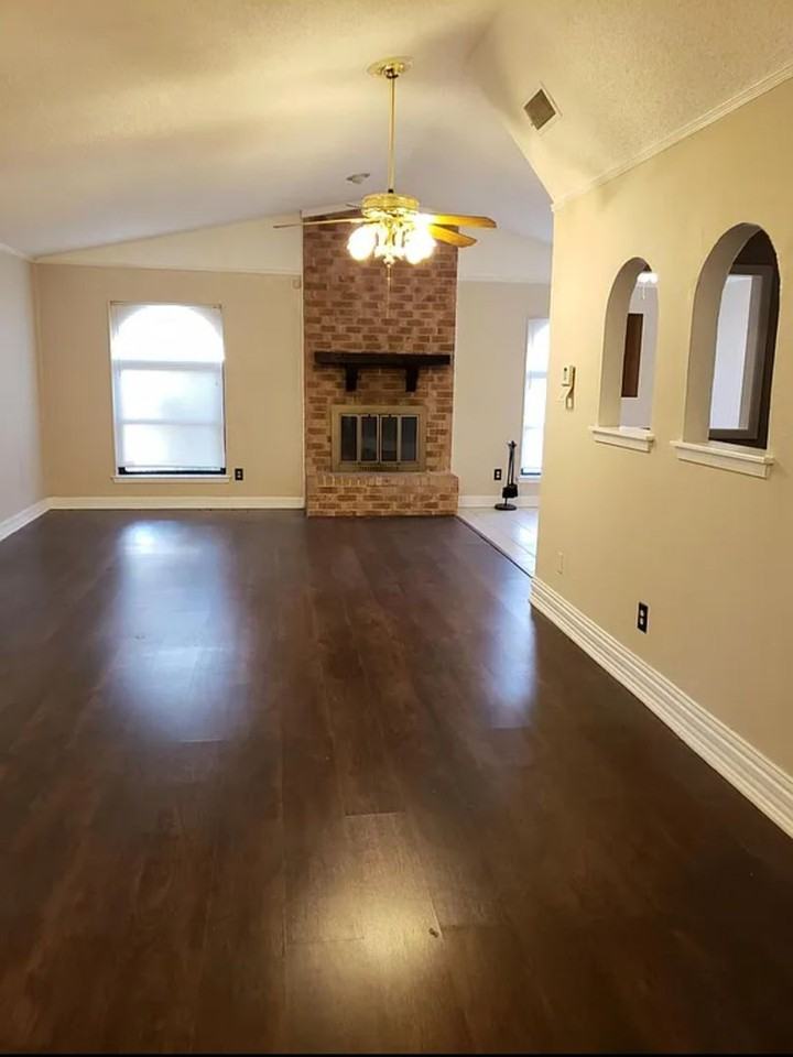 1904 Hooper St - Photo 2 of 16