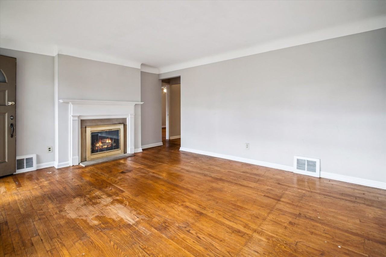 4105 Bluestone Rd - Photo 4 of 26