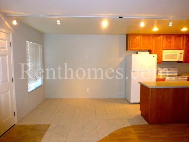 10522 Caminito Sulmona - Photo 3 of 11