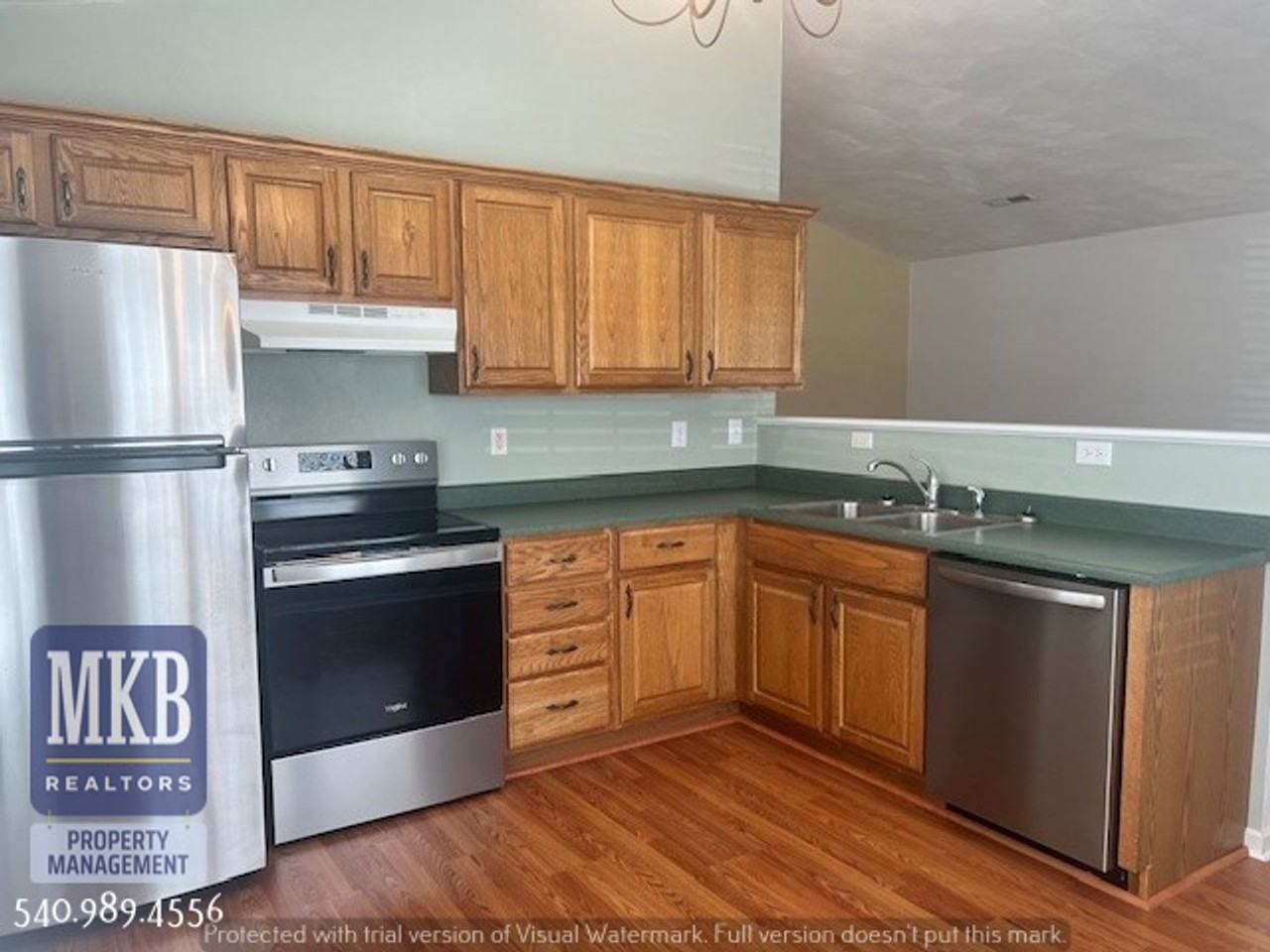 2412 King St Ne - Photo 2 of 17