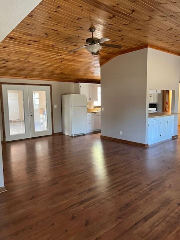 4340 Blue Springs Rd - Photo 2 of 15