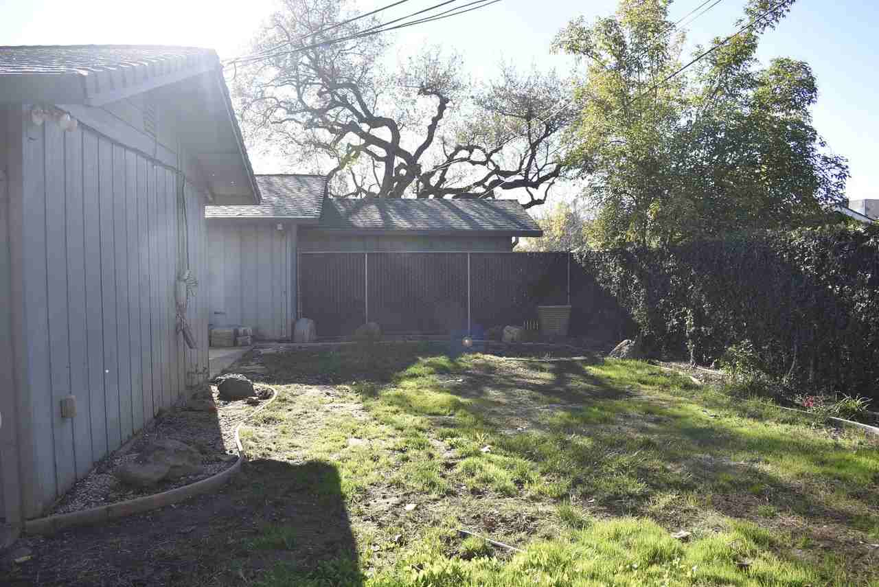 182 Hillcrest Dr - Photo 4 of 5