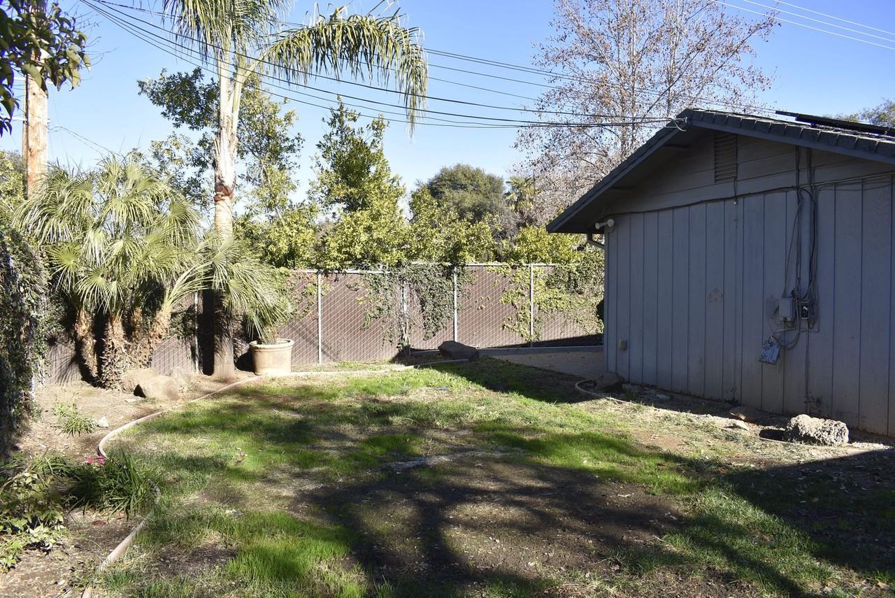 182 Hillcrest Dr - Photo 5 of 5