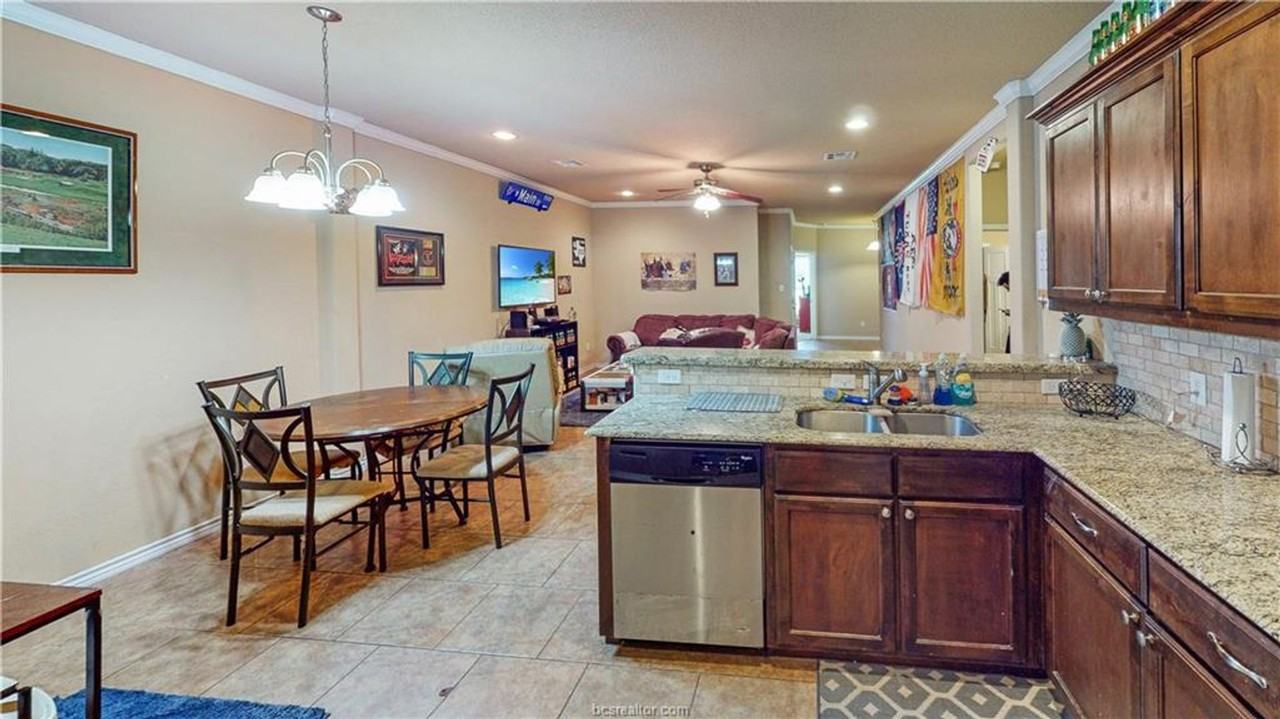 3605 Haverford Road - Photo 5 of 8