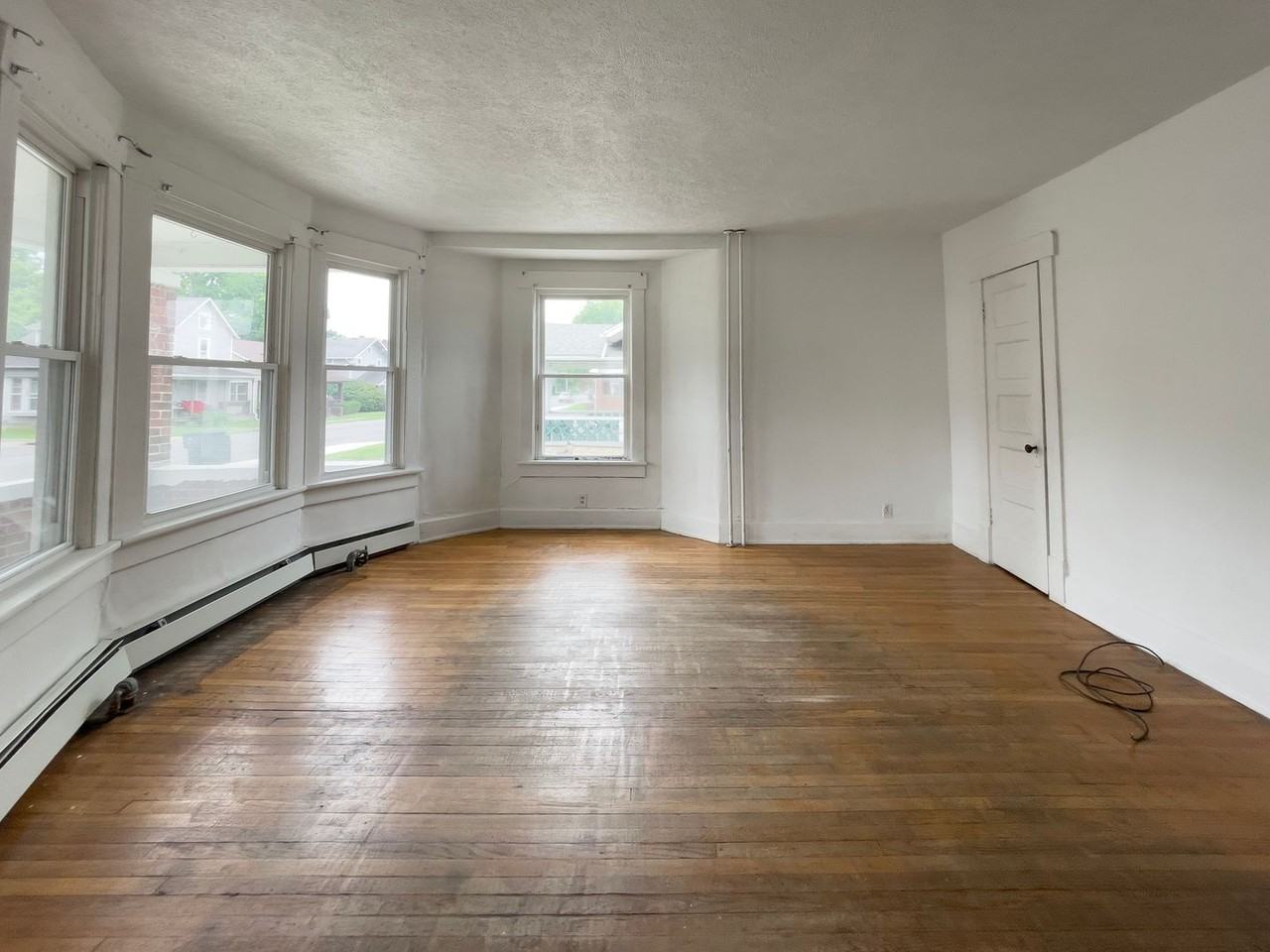 1926 W Jackson St - Photo 2 of 30