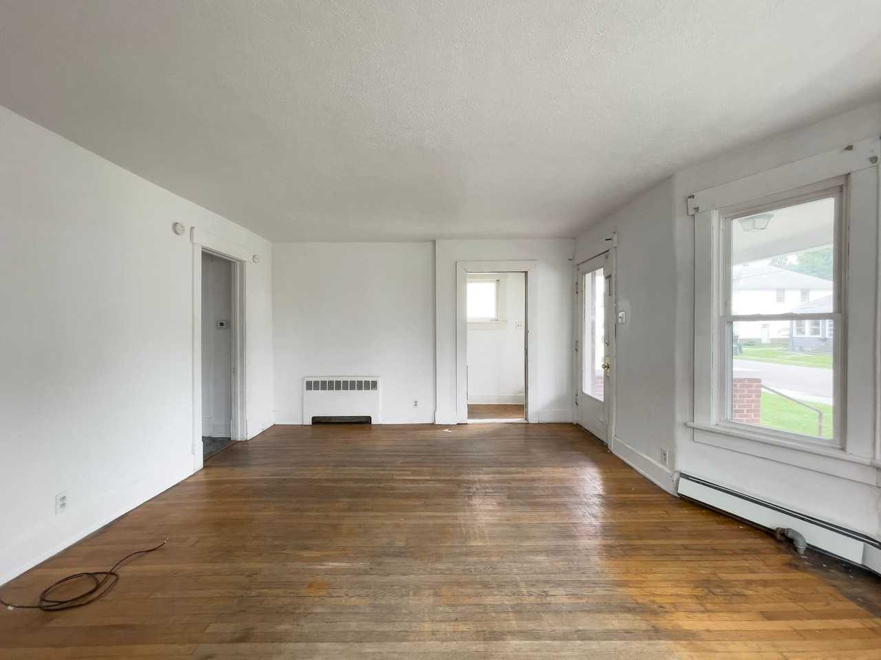 1926 W Jackson St - Photo 5 of 30