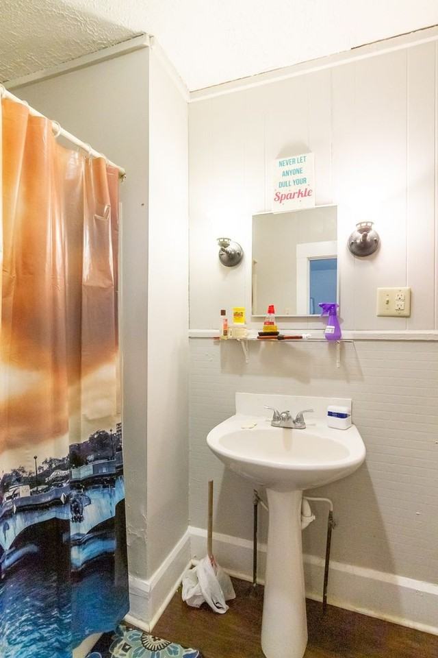 100 North Martin Avenue - Photo 7 of 11