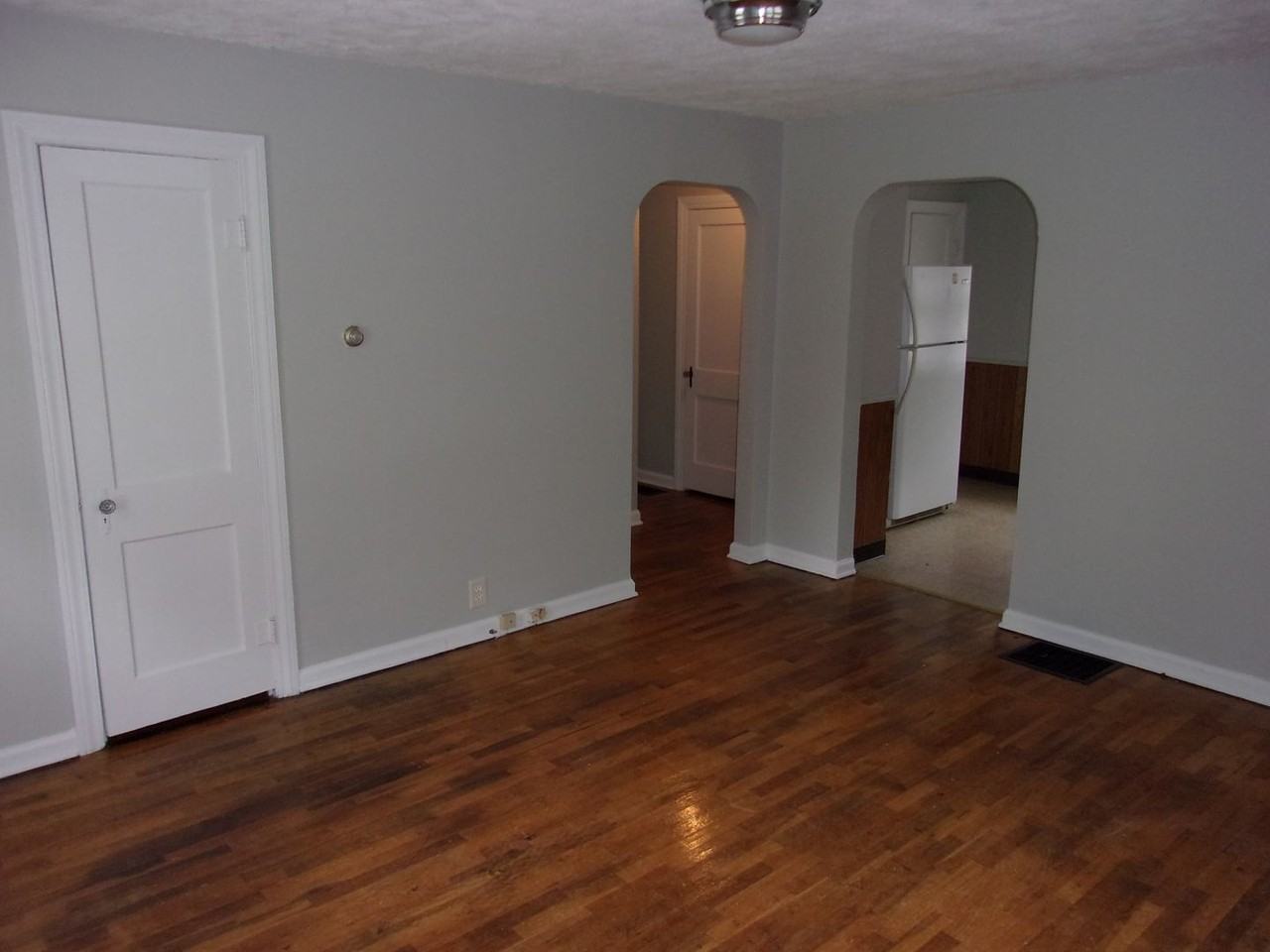 328 1/2 S Talley Ave - Photo 6 of 6